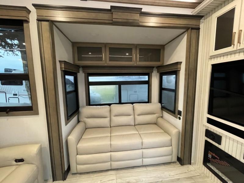 2025 Keystone Montana 3901RK, $ 108,990