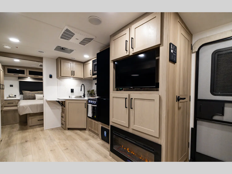 2026 Forest River Rockwood Ultra Lite 2606WS, $ 0