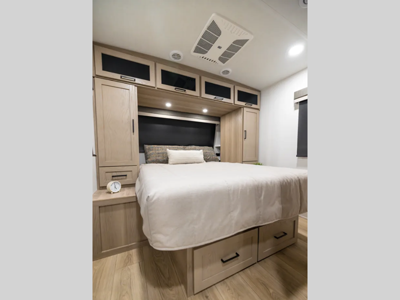 2026 Forest River Rockwood Ultra Lite 2706BH, $ 0