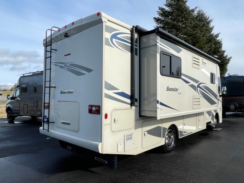 2017 Winnebago Vista LX 27N, $ 79,990