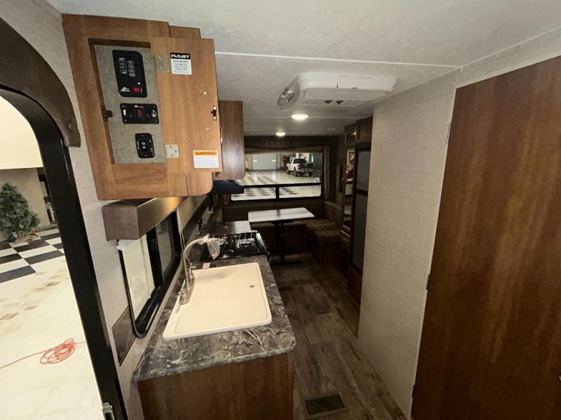 2017 Keystone Springdale (West) 201RDWE, $ 16,990