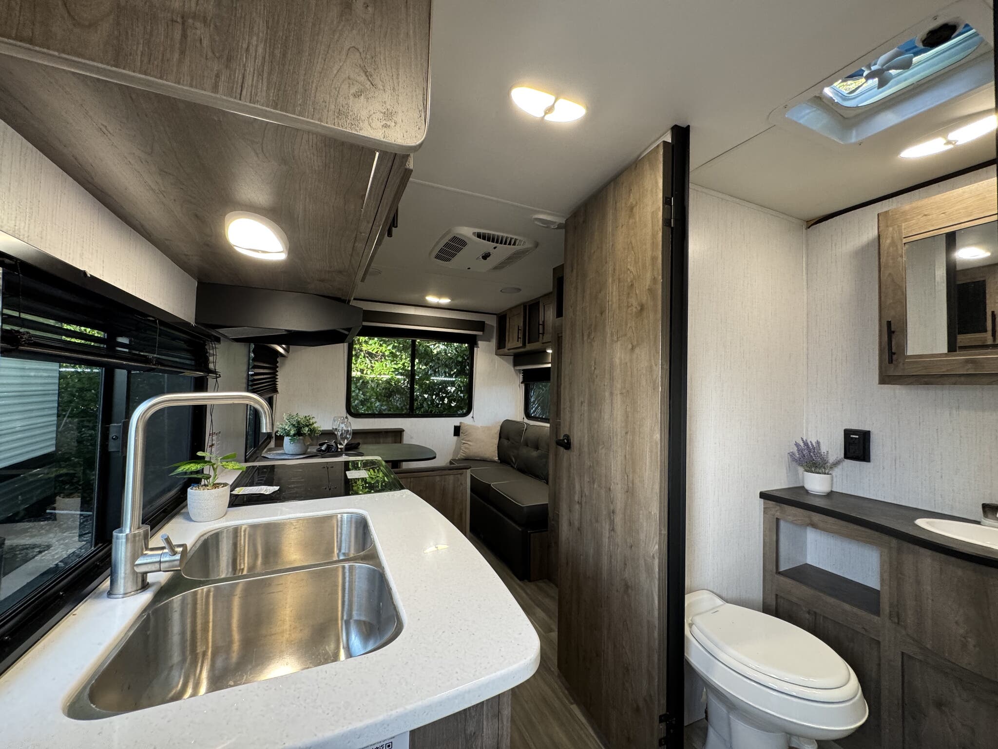 2021 Heartland Pioneer PI RD 210, $ 11,750