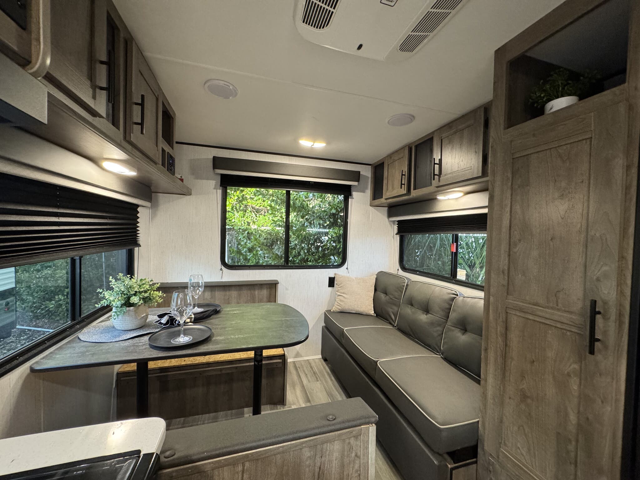 2021 Heartland Pioneer PI RD 210, $ 11,750