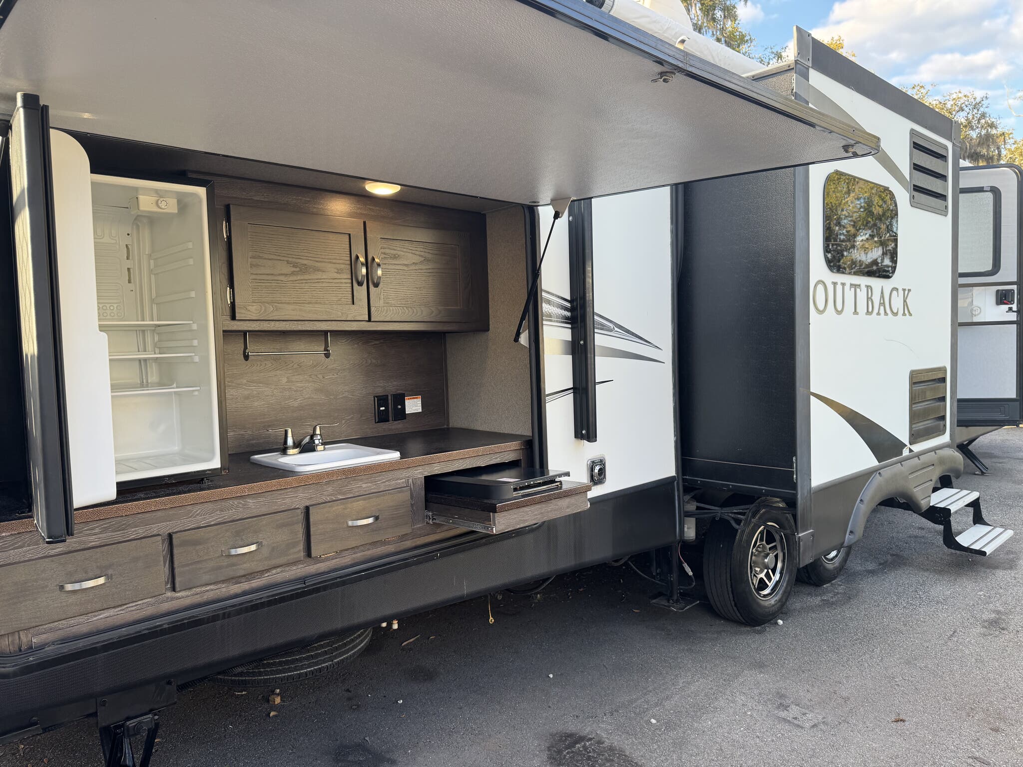 2018 Keystone Outback Super-Lite 325BH, $ 21,500