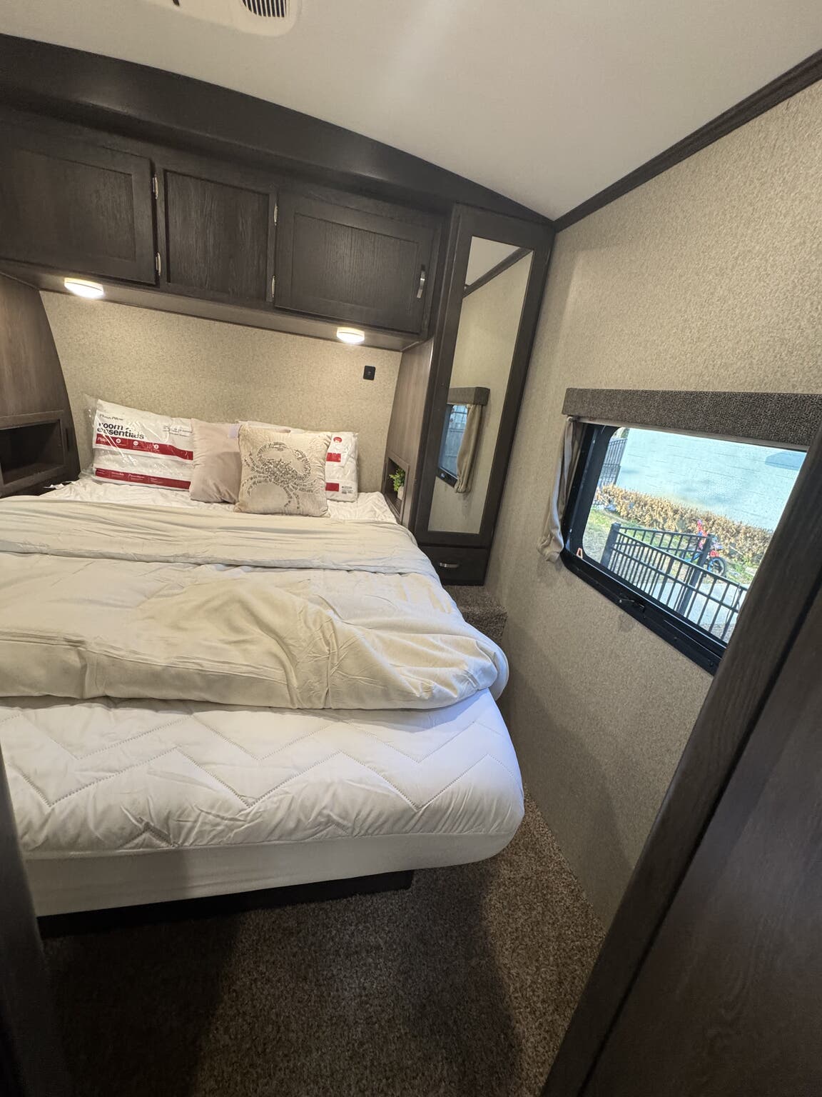 2018 Keystone Outback Super-Lite 325BH, $ 21,500