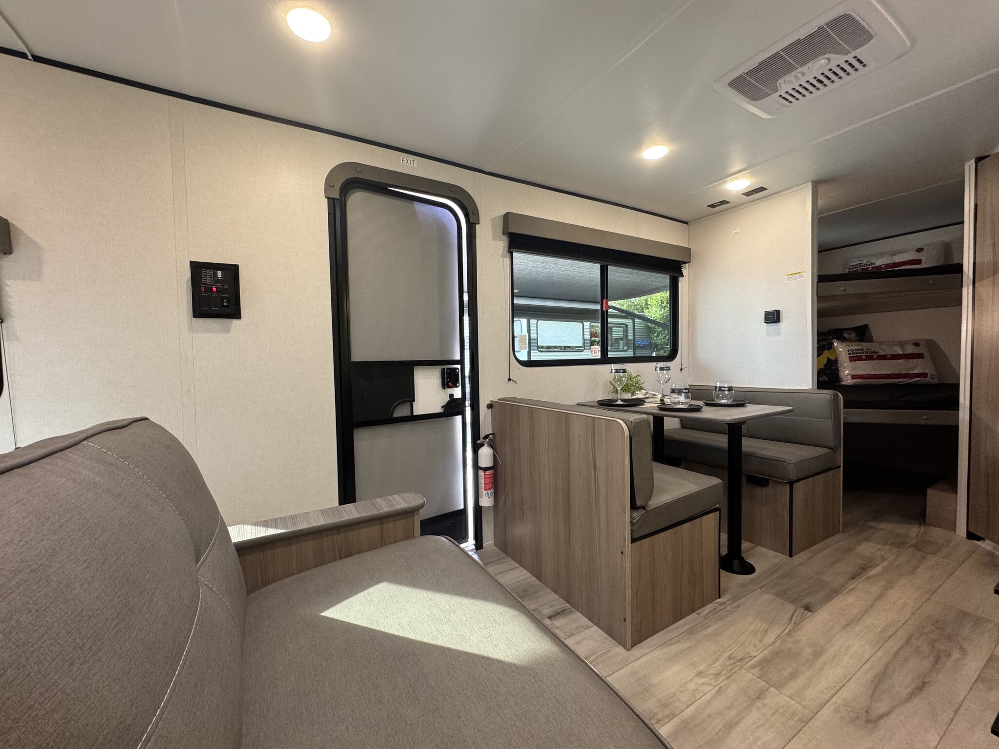 2025 Keystone Coleman 23B, $ 15,995