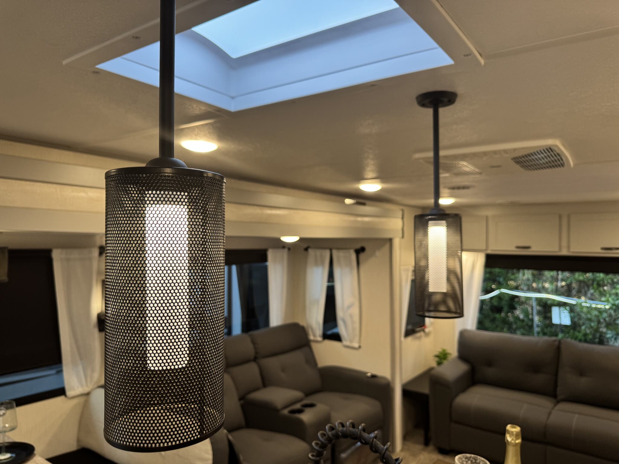 2023 Forest River Vibe 28RL, $ 31,500