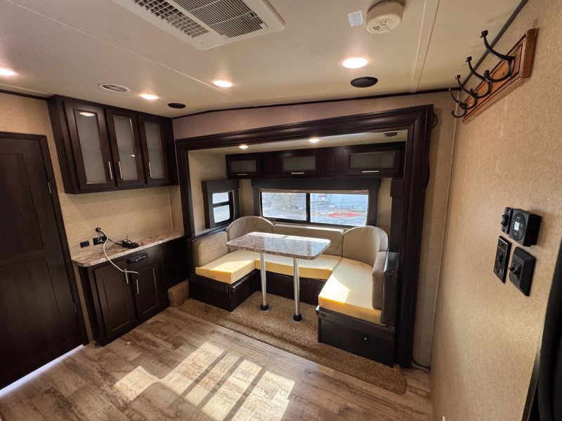 2017 Forest River XLR Hyper Lite Toy Hauler, $ 14,900