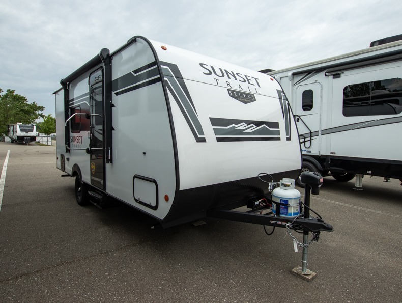 2026 CrossRoads Sunset Trail 17RBS, $ 0