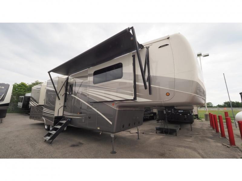 2022 DRV Mobile Suites 41FKMB, $ 233,076
