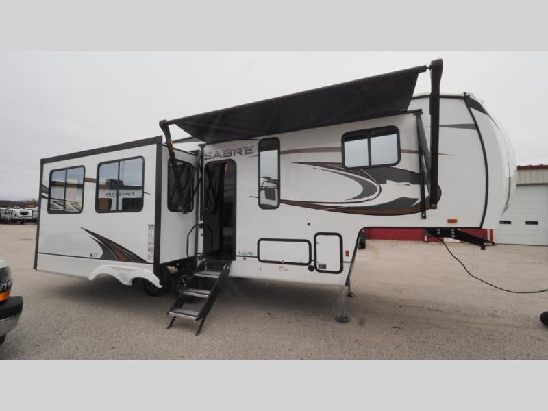 2024 Forest River Sabre 26BBR, $ 34,999