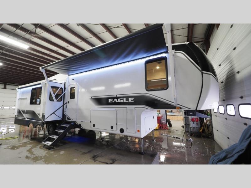 2025 Jayco Eagle 317RLOK, $ 57,999