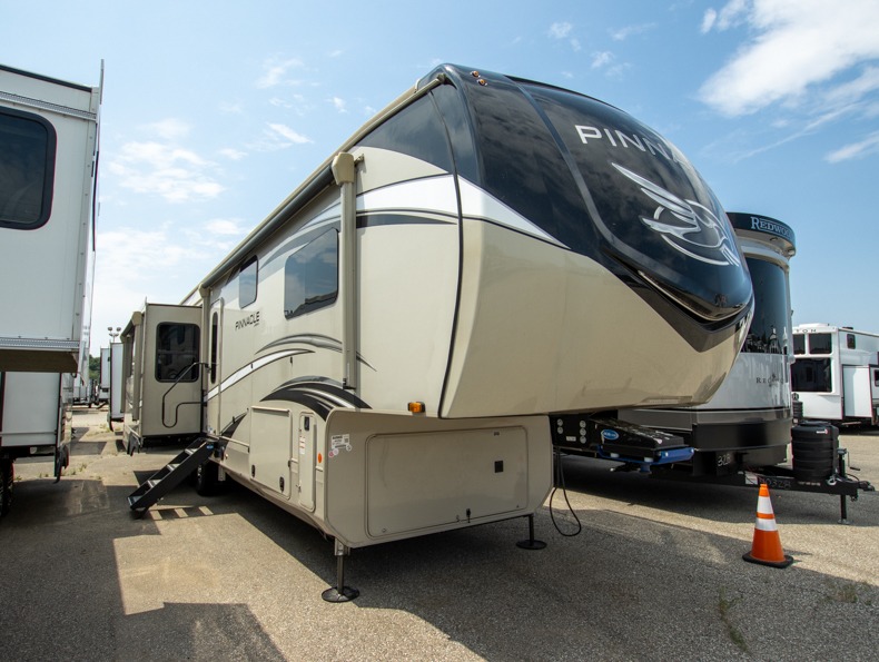 2022 Jayco Pinnacle 36KPTS, $ 79,999