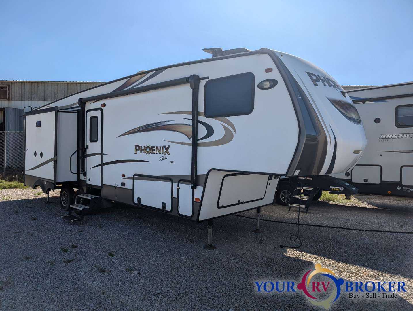 2019 Shasta Phoenix Lite 29BH, $ 31,900