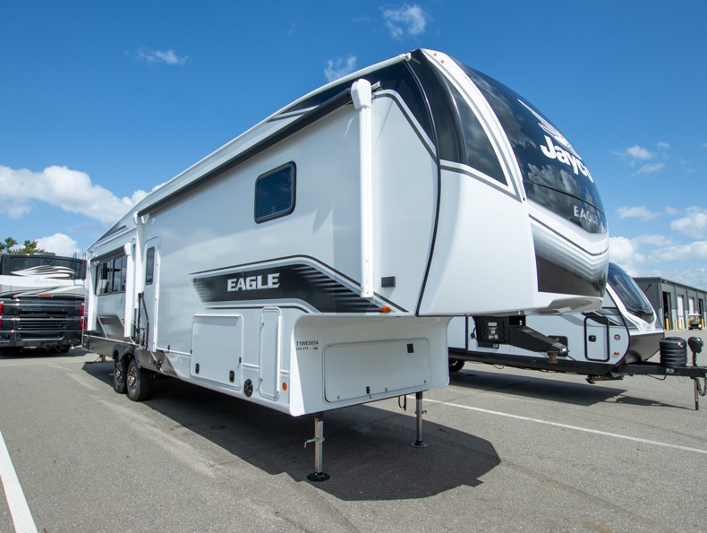 2026 Jayco Eagle 335LSTS, $ 104,530