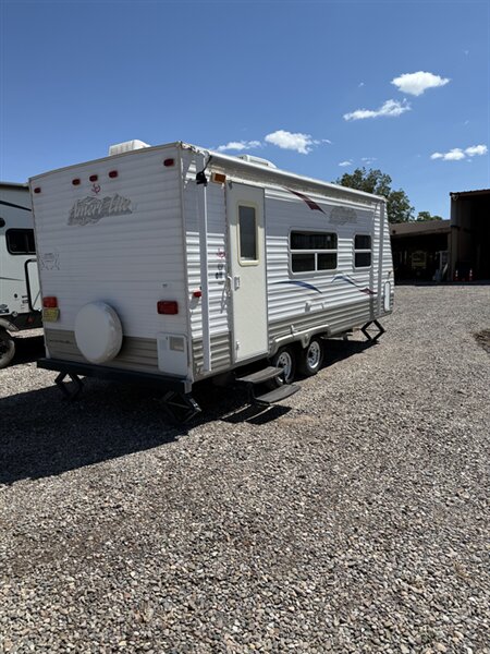 2009 Gulf Stream AMERILITE 21M, $ 7,995