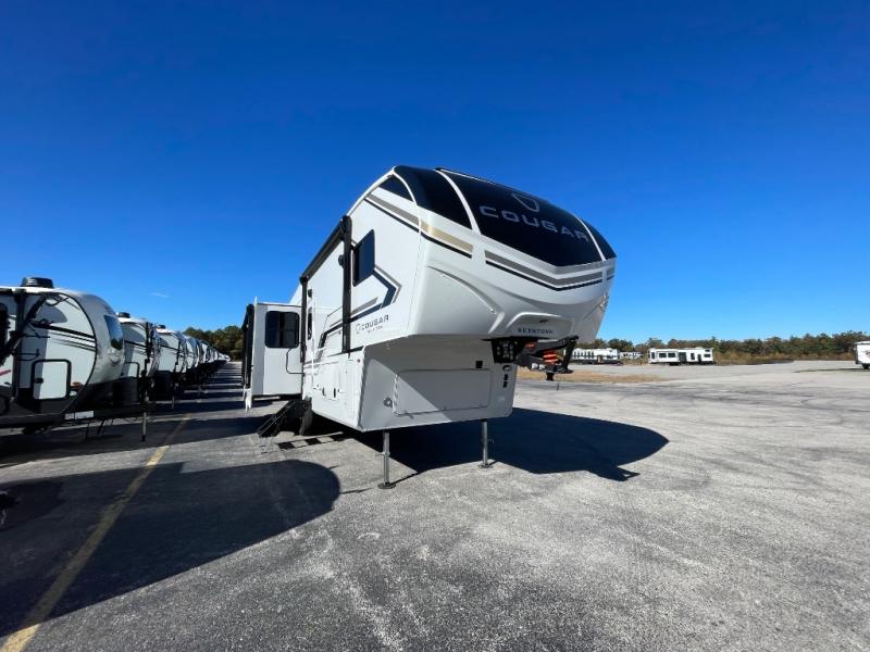2026 Keystone Cougar Half-Ton (Fifth Wheel) 28RLI, $ 69,564