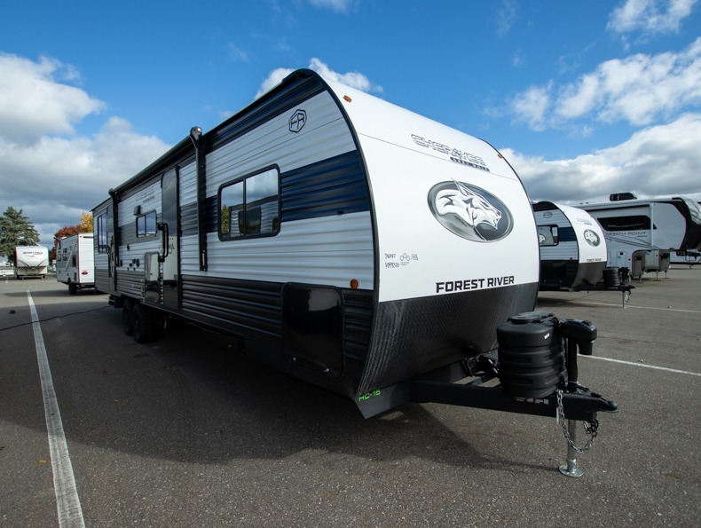 2026 Forest River Cherokee Grey Wolf Toy Haulers 2, $ 55,633