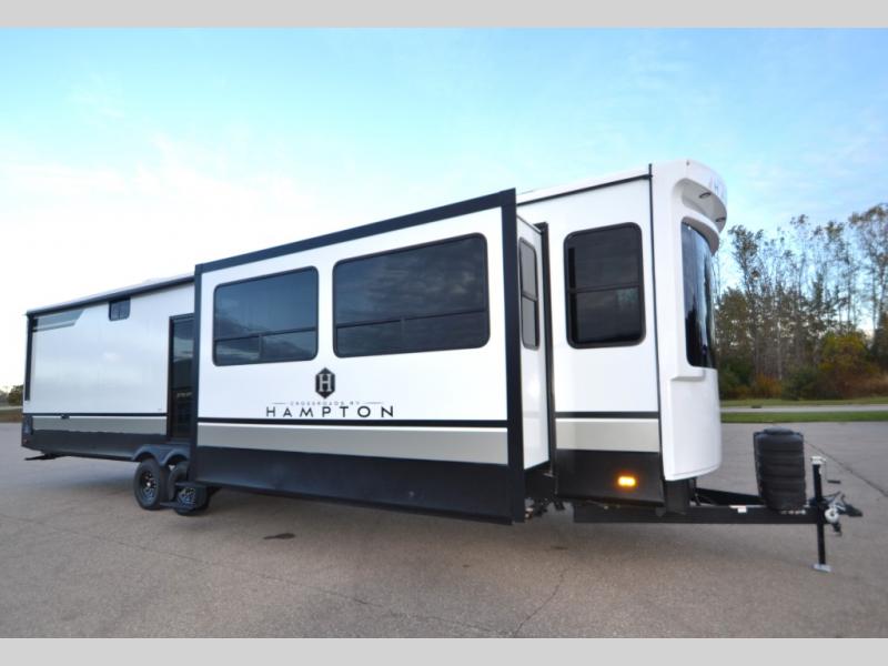 2026 CrossRoads Hampton HP372FDB, $ 107,827