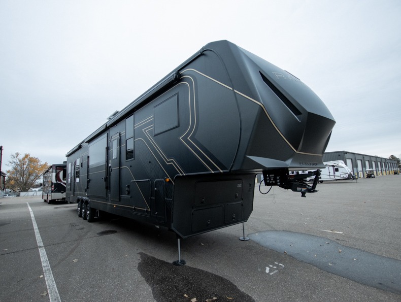 2026 Keystone Raptor 444, $ 192,683