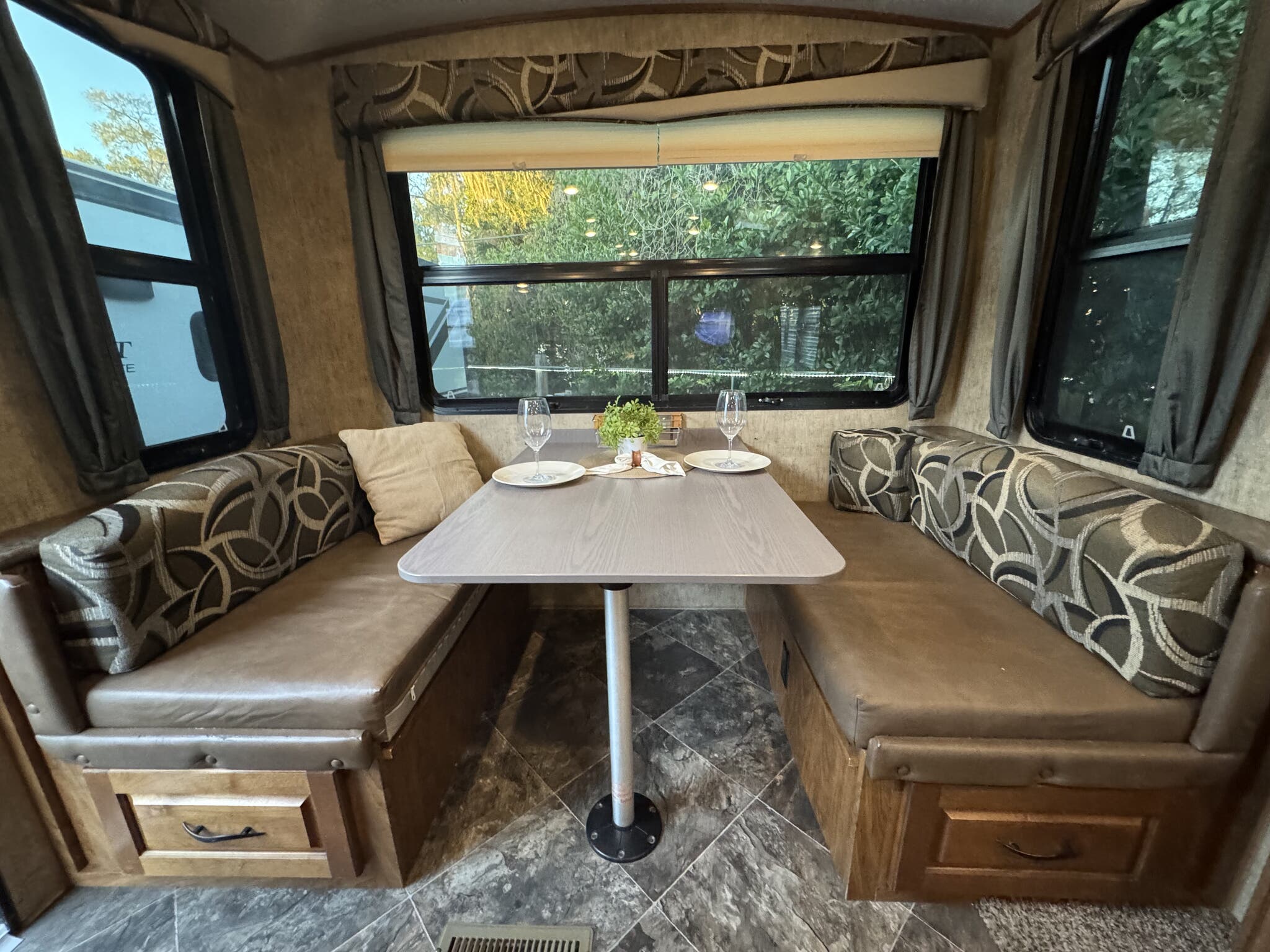 2016 Outdoors RV Blackstone 260RDSB, $ 21,500