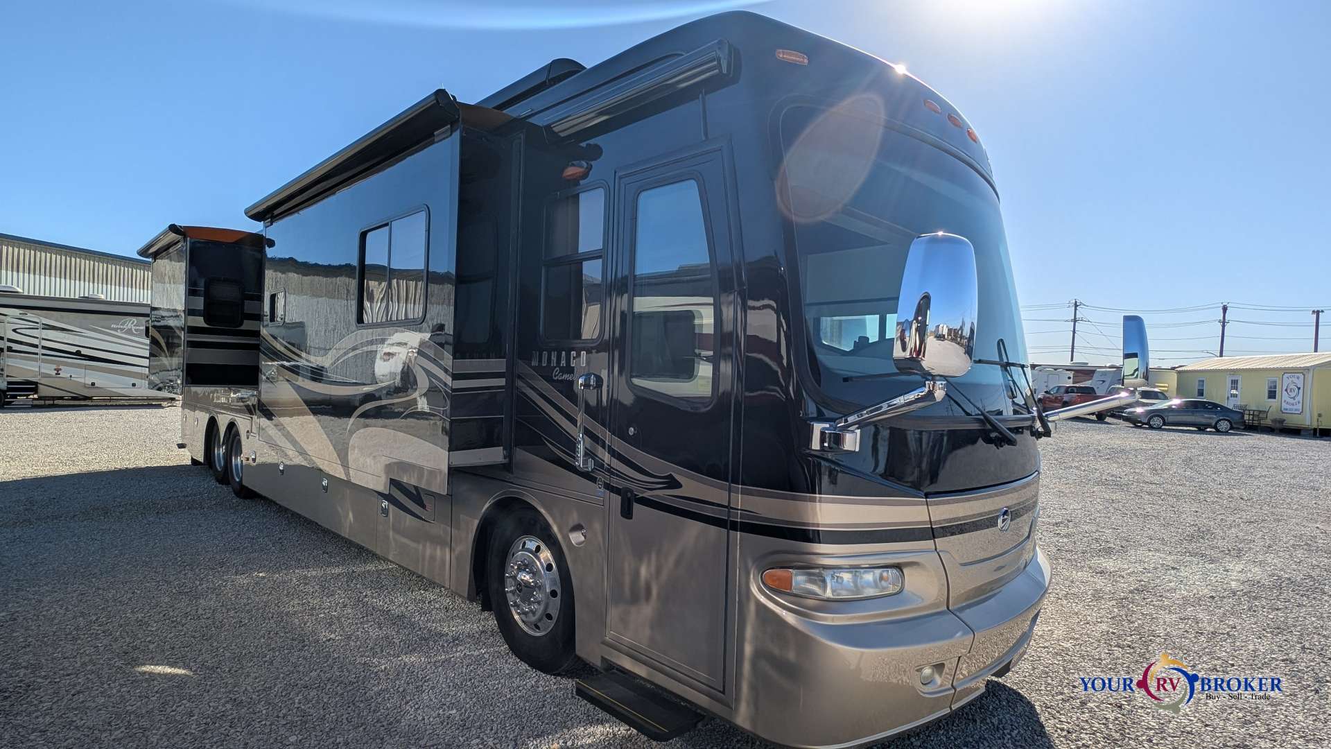 2009 Monaco® Camelot™ 42DSQ, $ 99,900