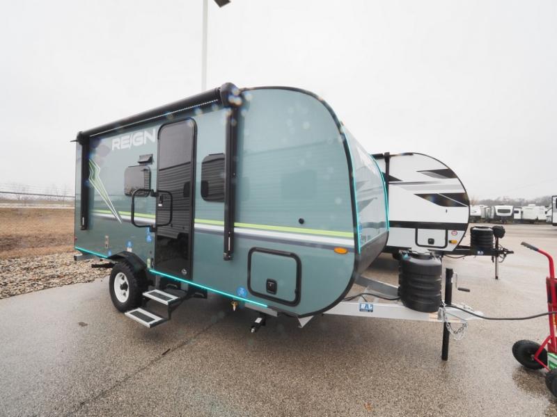 2025 Keystone Reign 15RB, $ 35,993