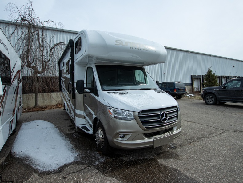2025 Forest River Sunseeker MBS 2400B, $ 0