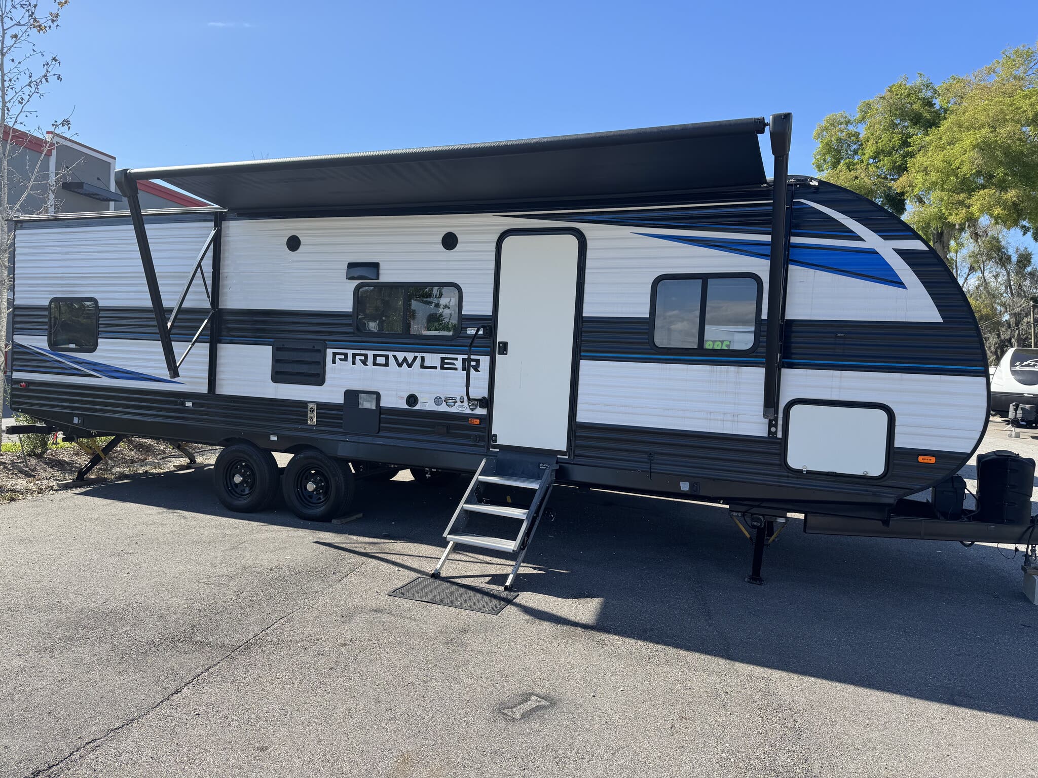 2023 Heartland Prowler 300BH, $ 22,500
