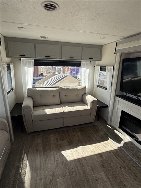 2022 Forest River Vibe, $ 28,995