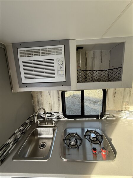 2023 Travel Lite Rove Lite, $ 14,995