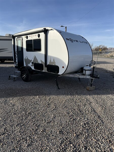 2023 Travel Lite Rove Lite, $ 14,995