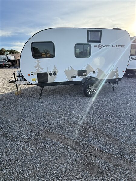 2023 Travel Lite Rove Lite, $ 14,995