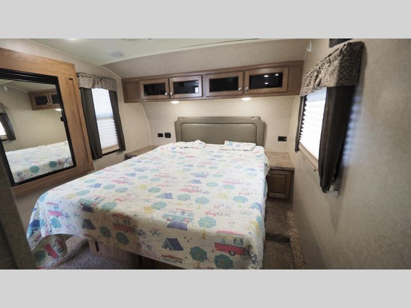 2018 Forest River Flagstaff Classic Super Lite 852, $ 0