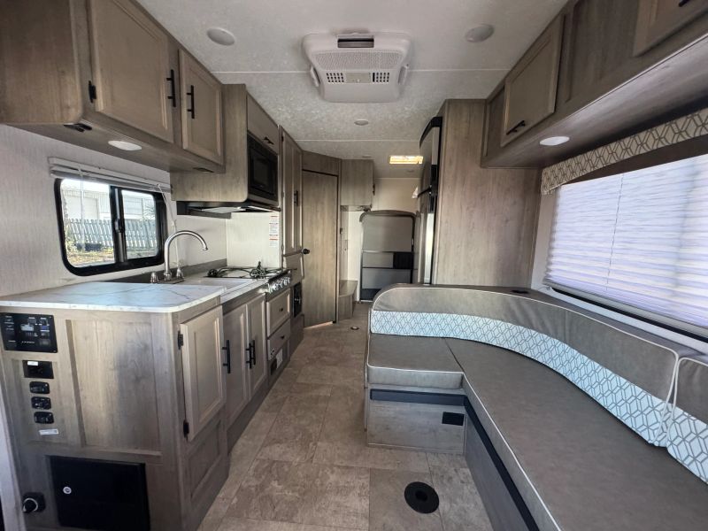 2021 Coachmen Freelander Value Leader, $ 39,500