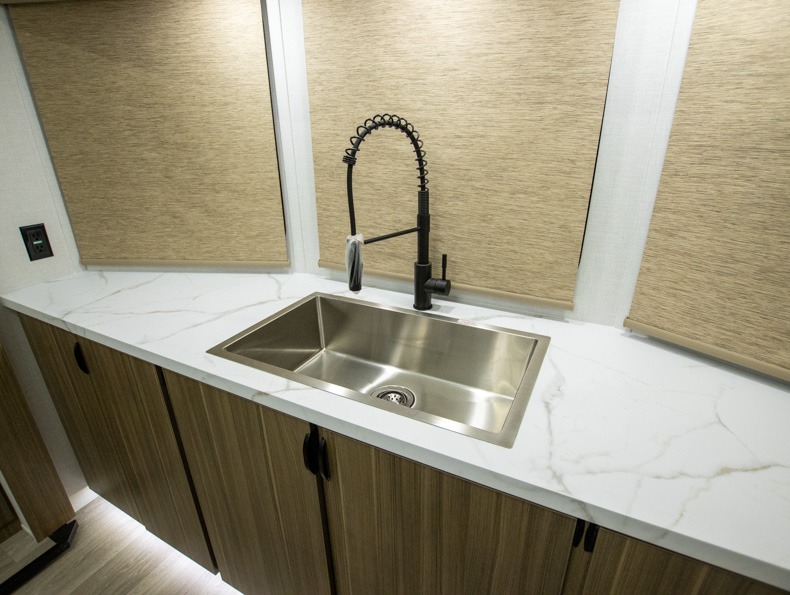 2026 Forest River Salem Villa Series 40FKP, $ 0