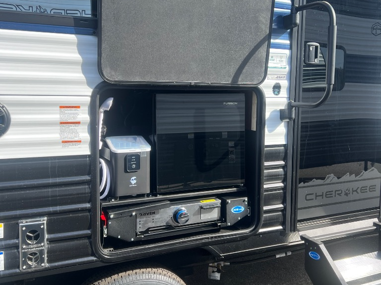 2026 Forest River Cherokee Grey Wolf Travel Traile, $ 49,667