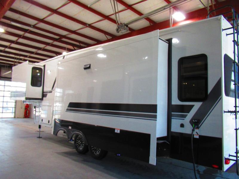 2026 Keystone Montana High Country 290RL, $ 105,661