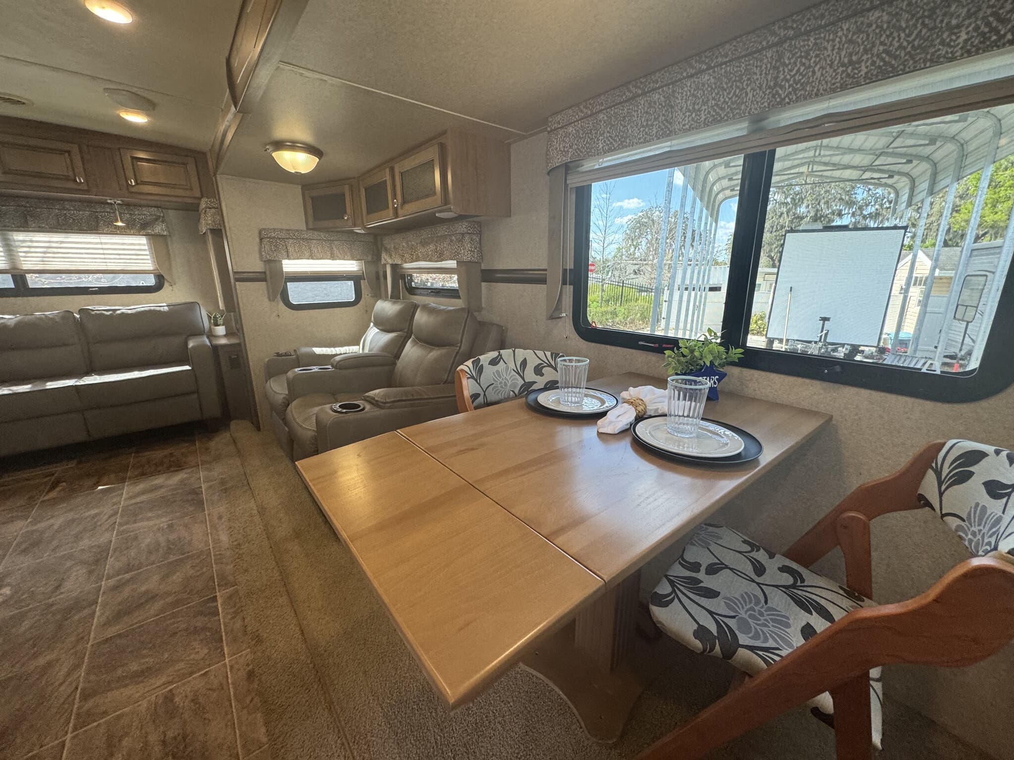 2016 Forest River Rockwood Signature Ultra Lite 83, $ 21,950
