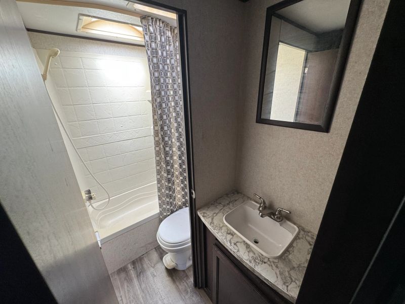 2019 Jayco Jay Flight SLX 8, $ 10,900
