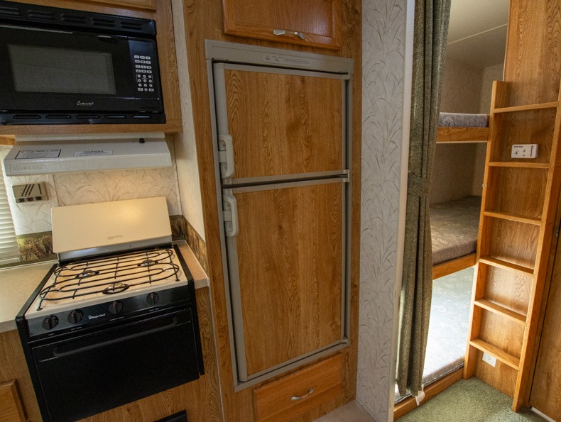 2002 Shasta Oasis 255TBS, $ 0