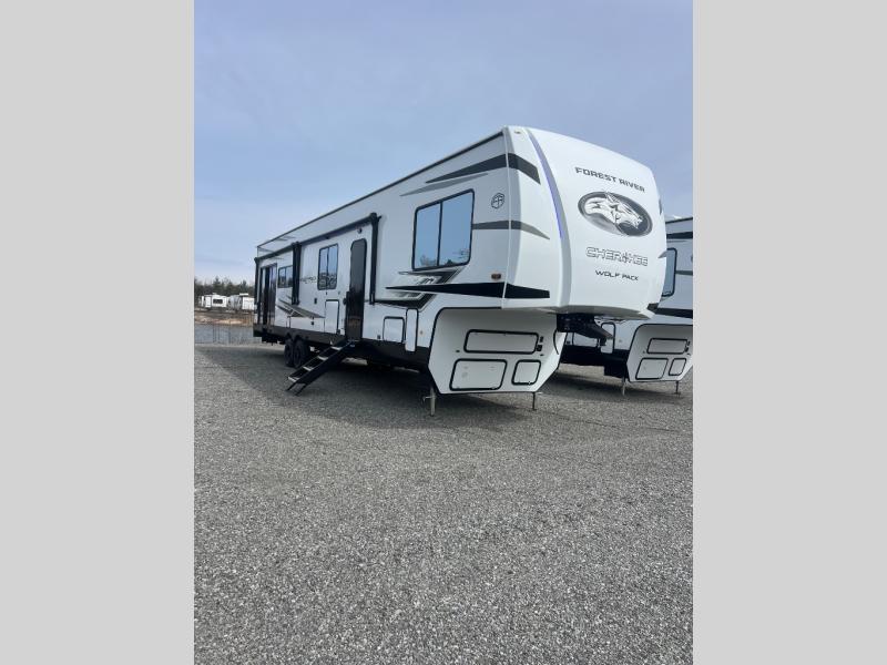2026 Forest River Cherokee Wolf Pack Limited Fifth, $ 96,912