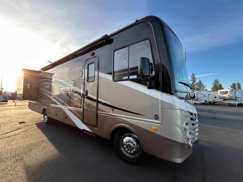 2017 Fleetwood Storm 32A, $ 89,990