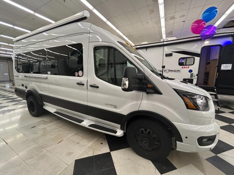 2025 Coachmen Beyond 22C AWD, $ 165,923