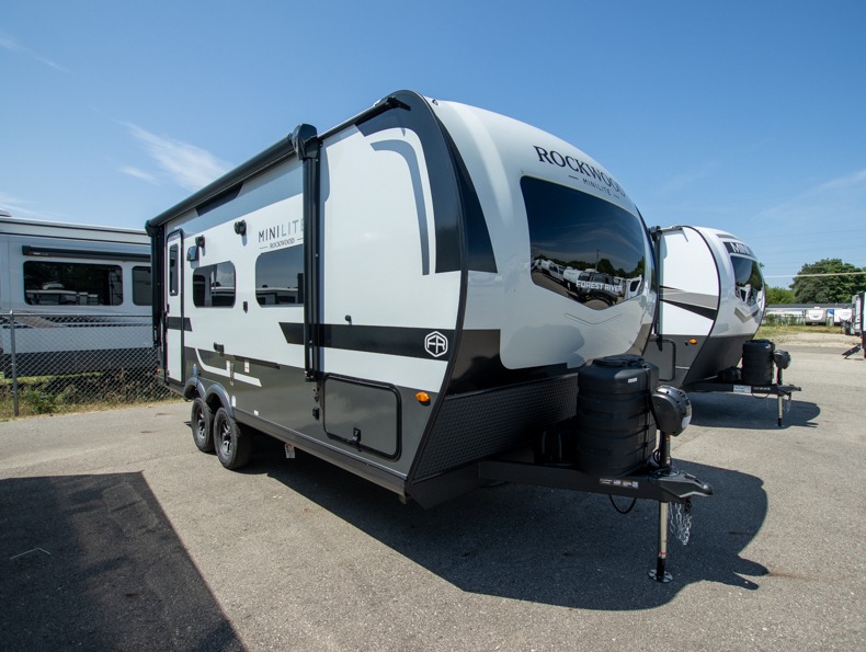 2026 Forest River Rockwood Mini Lite 2109S, $ 45,755