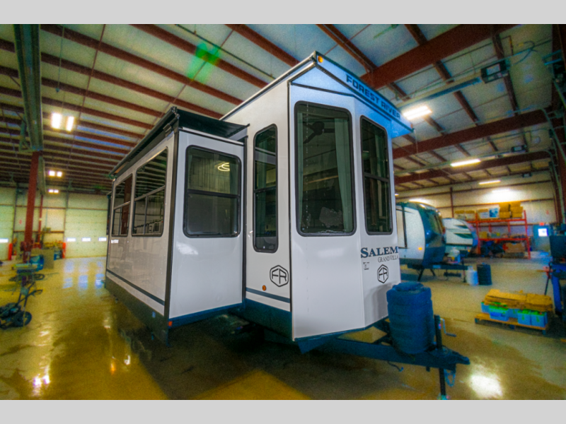 2025 Forest River Salem Grand Villa 42FLDL, $ 58,999