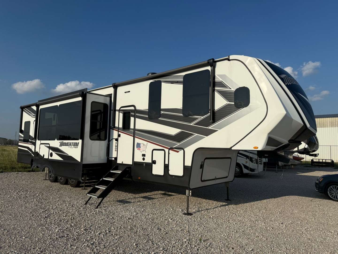 2021 Grand Design Momentum M-Class Toy Hauler 395M, $ 79,900