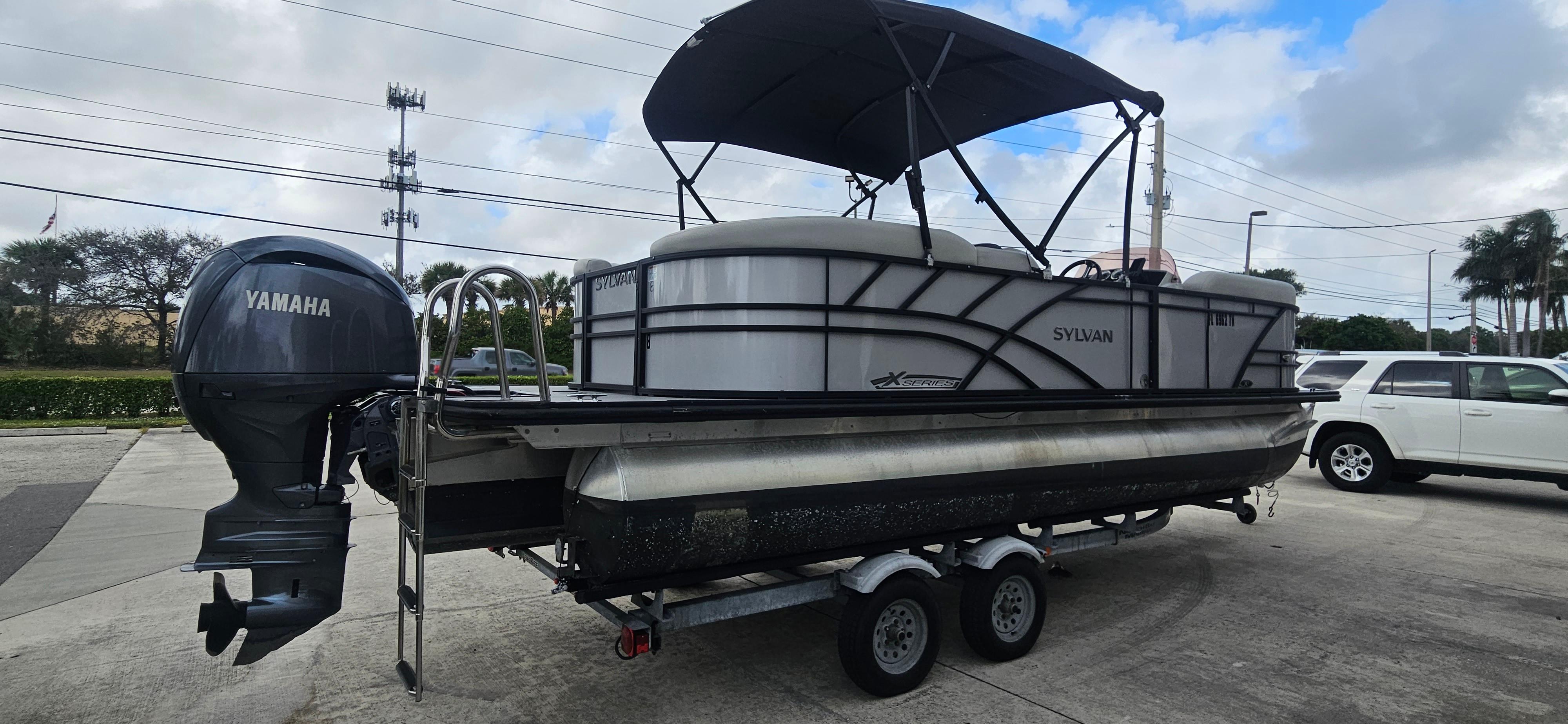 2023 Sylvan Mirage X3 Tritoon, $ 29,900.00
