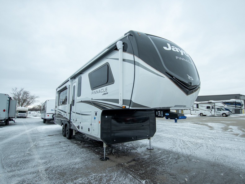 2026 Jayco Pinnacle 32RLTS, $ 149,179