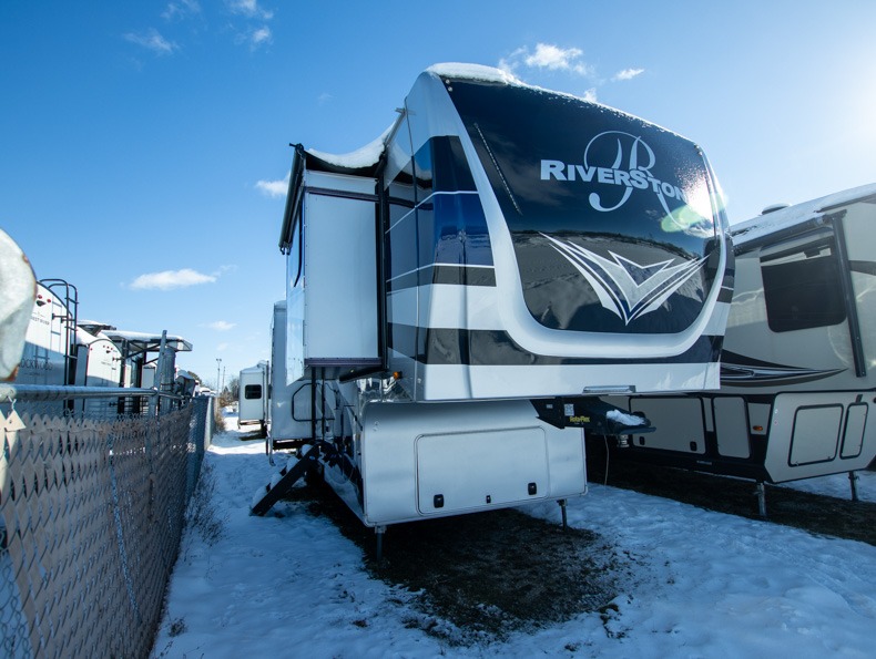 2020 Forest River Riverstone 39FKTH, $ 0